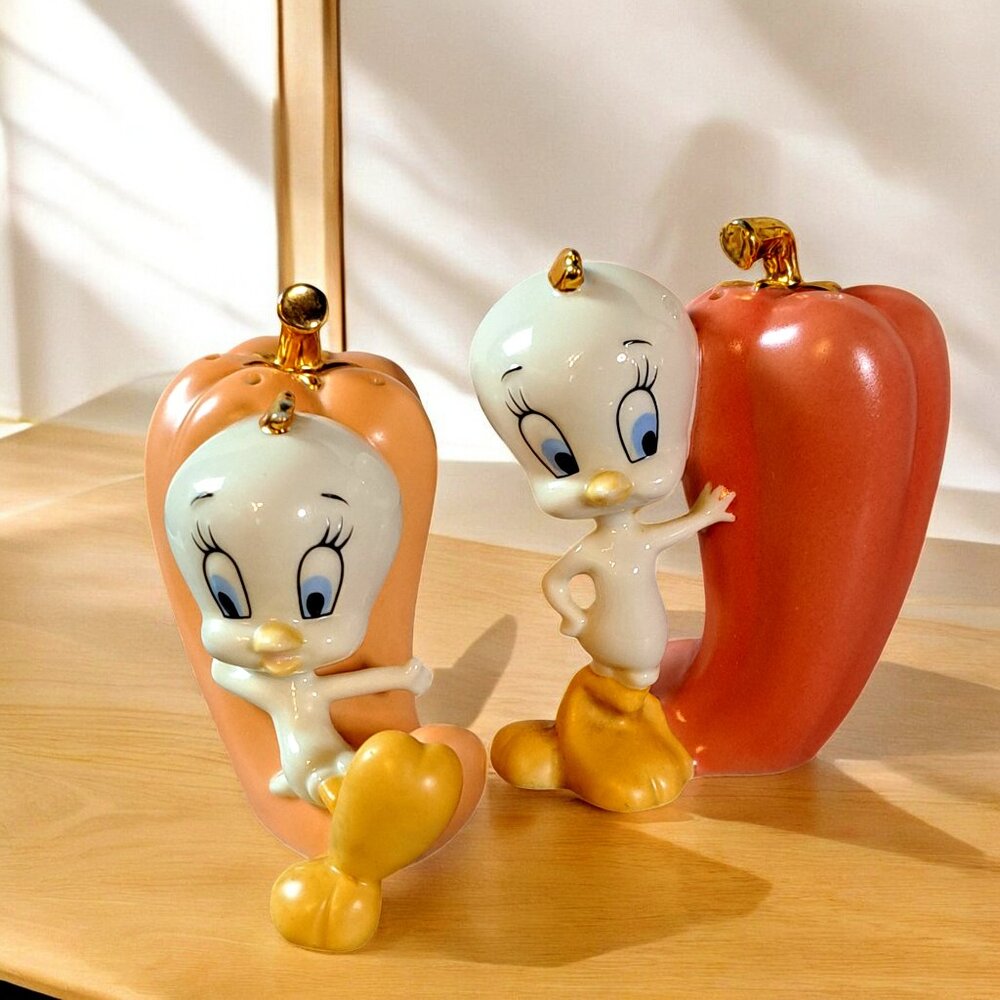 90's Vintage Lenox Tweety Bird, Salt and Pepper shakers